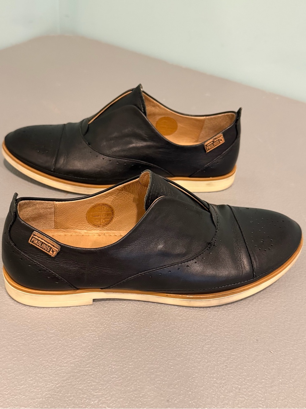 Pikolinos Black Leather Oxford Slip-On Loafers Stylish Women’s Size 38 (7.5)